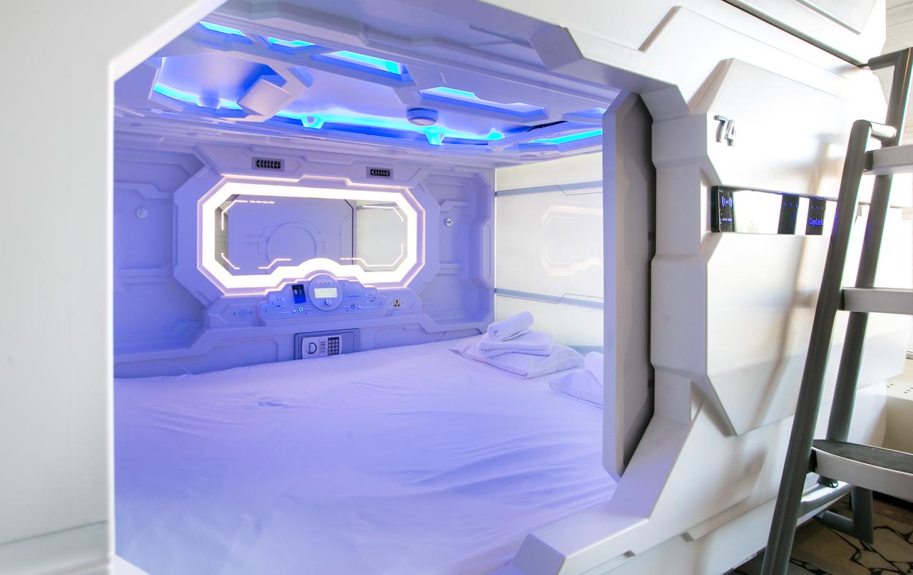 hotel capsula