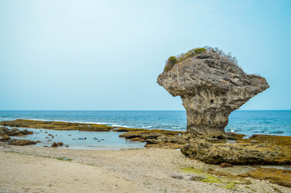 praias de taiwan lambai island xiao liuqiu vase rock