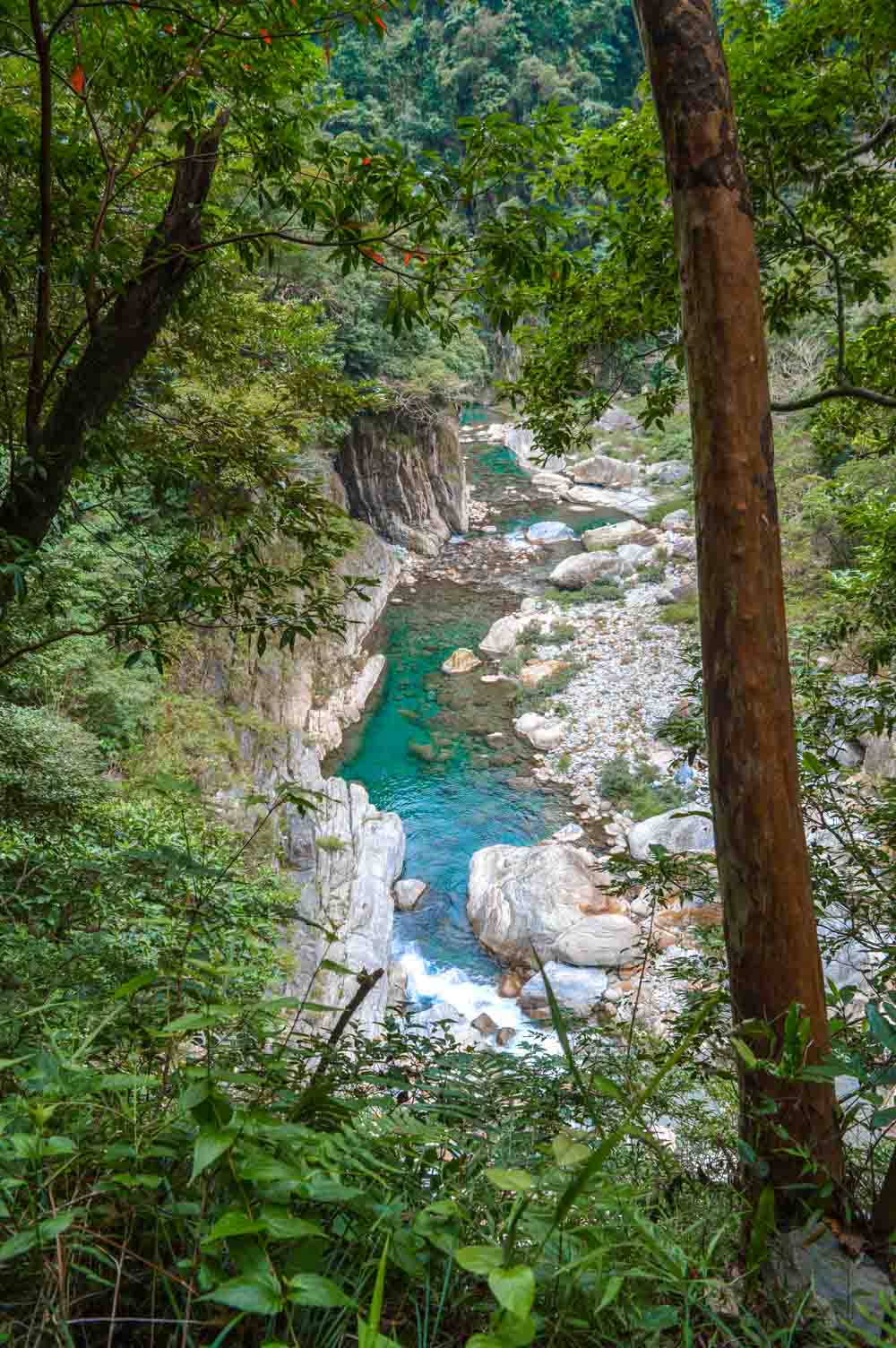 parque nacional taroko em taiwan agua azul no canion