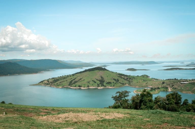 Carlópolis e a Represa Chavantes na Divisa PR/SP [GUIA]