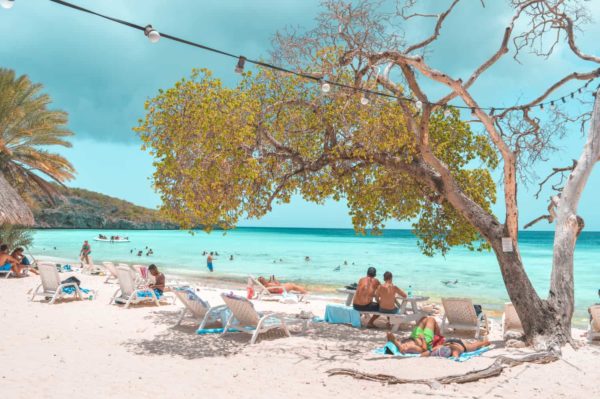 Aruba ou Curaçao: Qual a Melhor Ilha do Caribe Para Você?