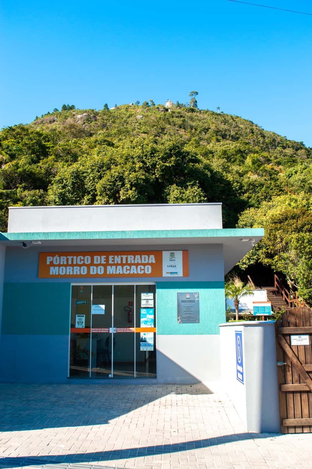 Mirante e Trilha do Morro do Macaco em Bombinhas: Conheça e se encante -  Morada Baden Baden