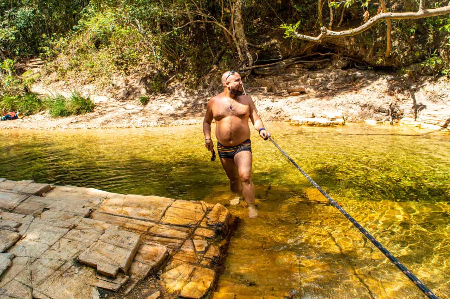 o que fazer em capitolio mg trilha aquatica poço dourado