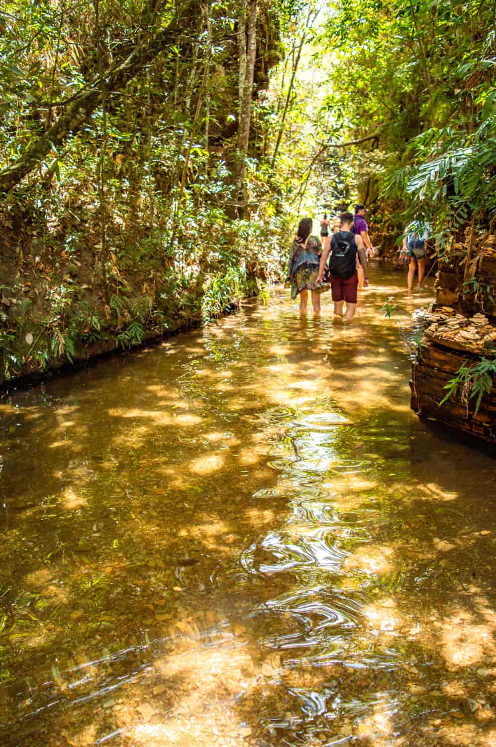 o que fazer em capitolio mg trilha aquatica poço dourado