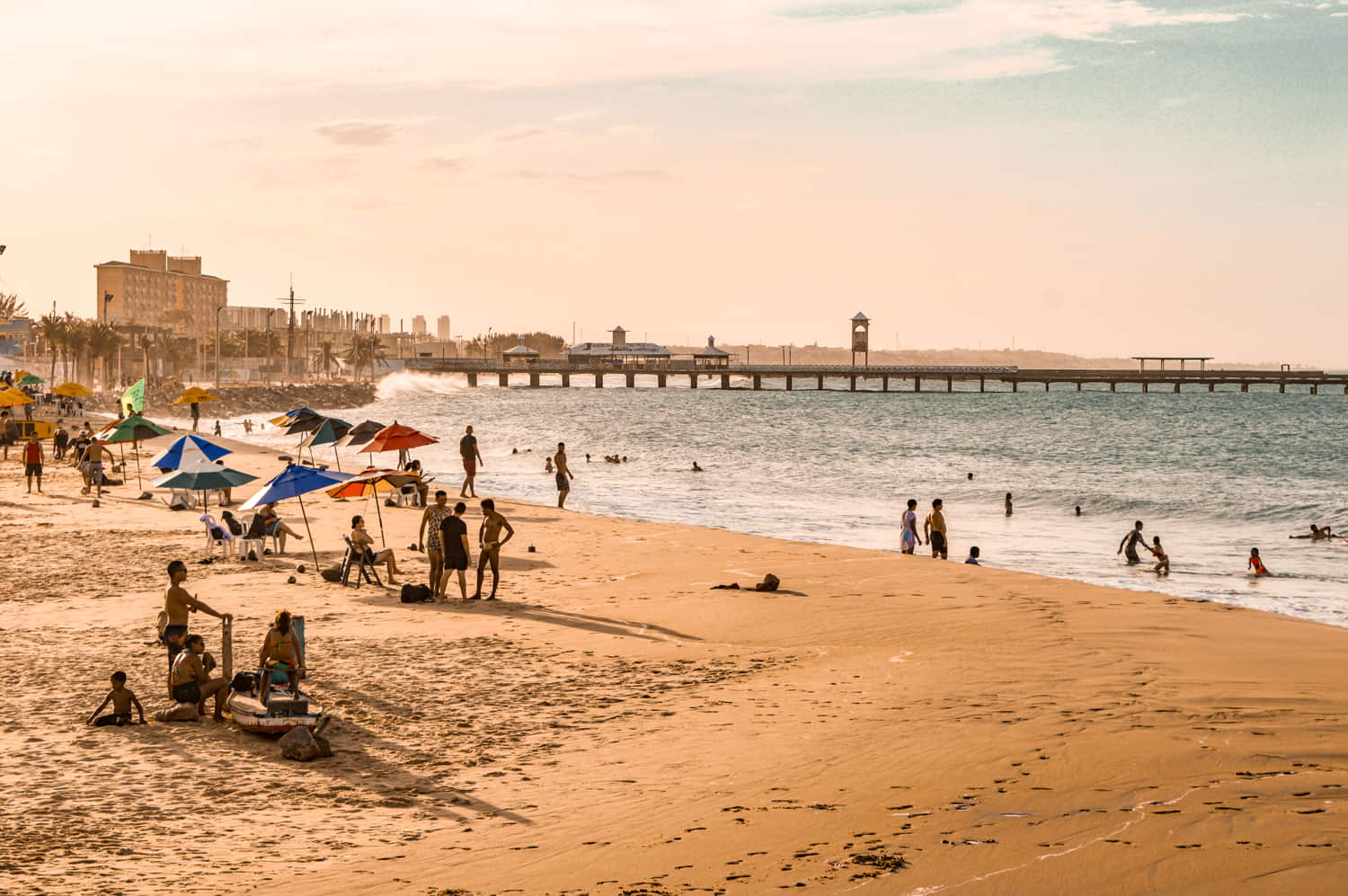 o que fazer em Fortaleza praias passeios pontos turísticos por do sol praia de iracema