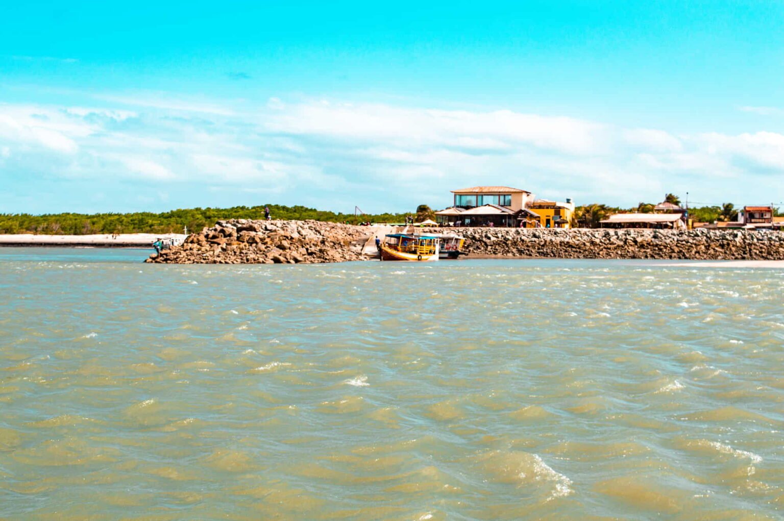 Fronhas Maranhenses: Conheça a Praia da Raposa no Maranhão