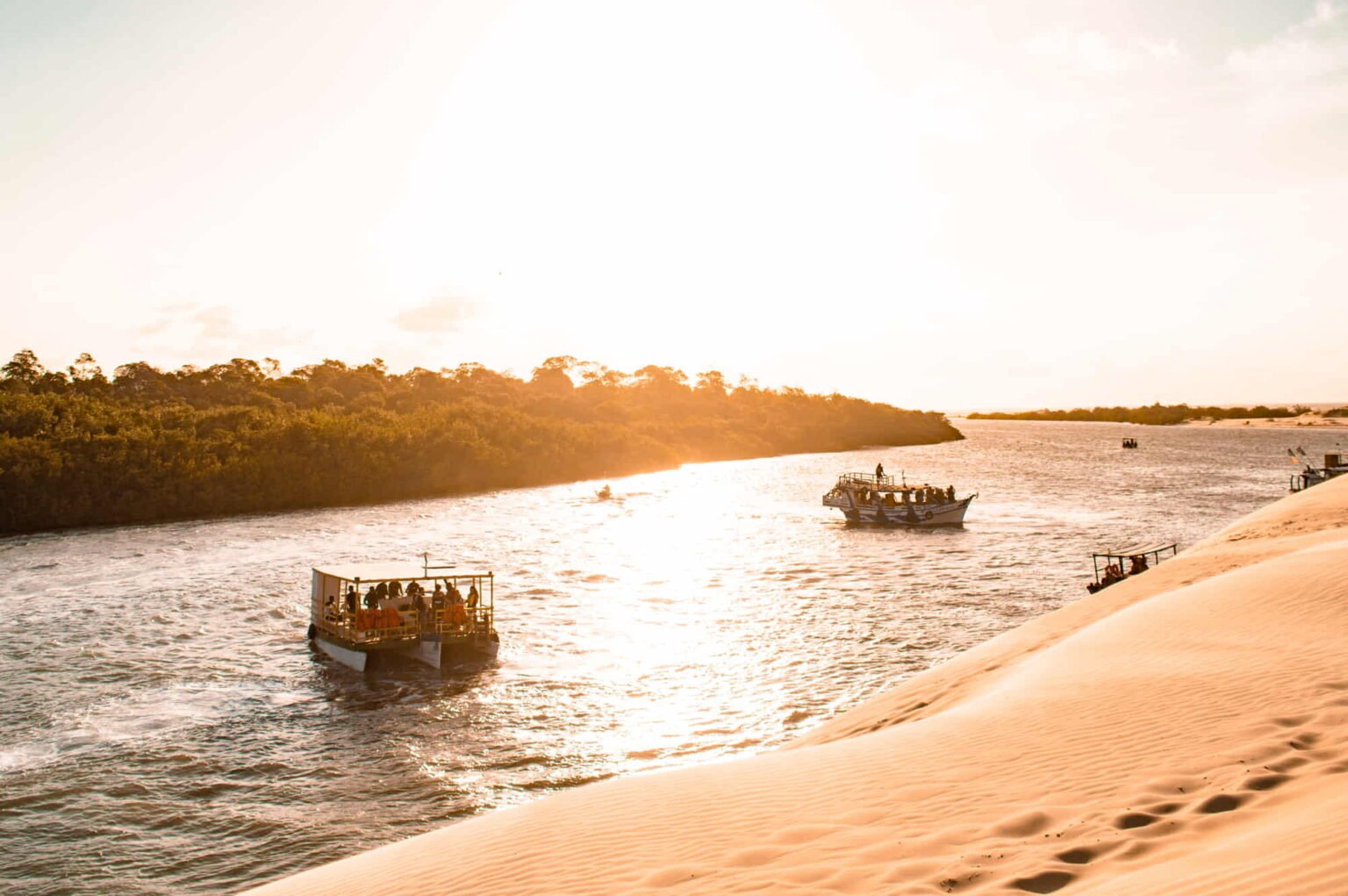 Fronhas Maranhenses: Conheça a Praia da Raposa no Maranhão