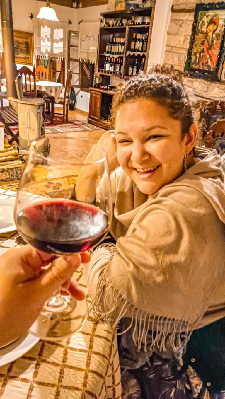 vale-a-pena-conhecer-berat-a-cidade-das-mil-janelas-na-alb-nia